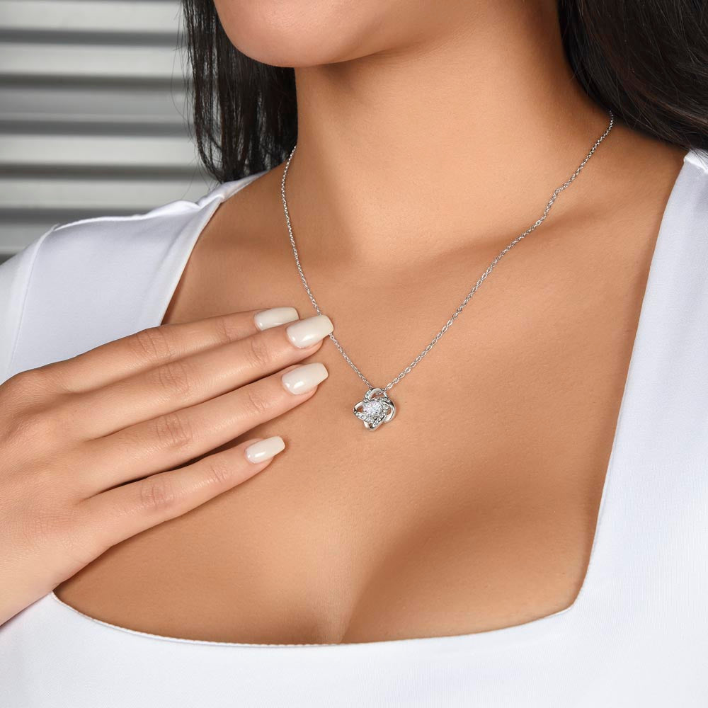 To My Granddaughter Necklace - Gifts For Granddaughter On Birthday, Graduation, Wedding, Christmas